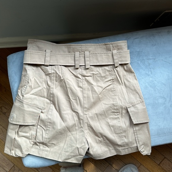 High rise cargo shorts - Picture 3 of 3